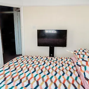 Exclusive 26 Homestay Ilford