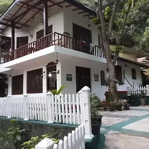 Villa25 Free Pick Up From The Centre Homestay Kandy