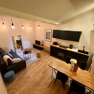 suite-cittrine.hotels-rhonealpes.com/